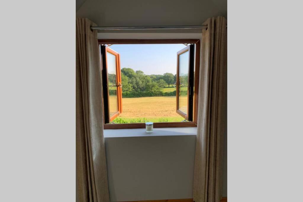 Holly Cottage, 2 Bed House, Sleeps 6 Cleobury Mortimer ภายนอก รูปภาพ